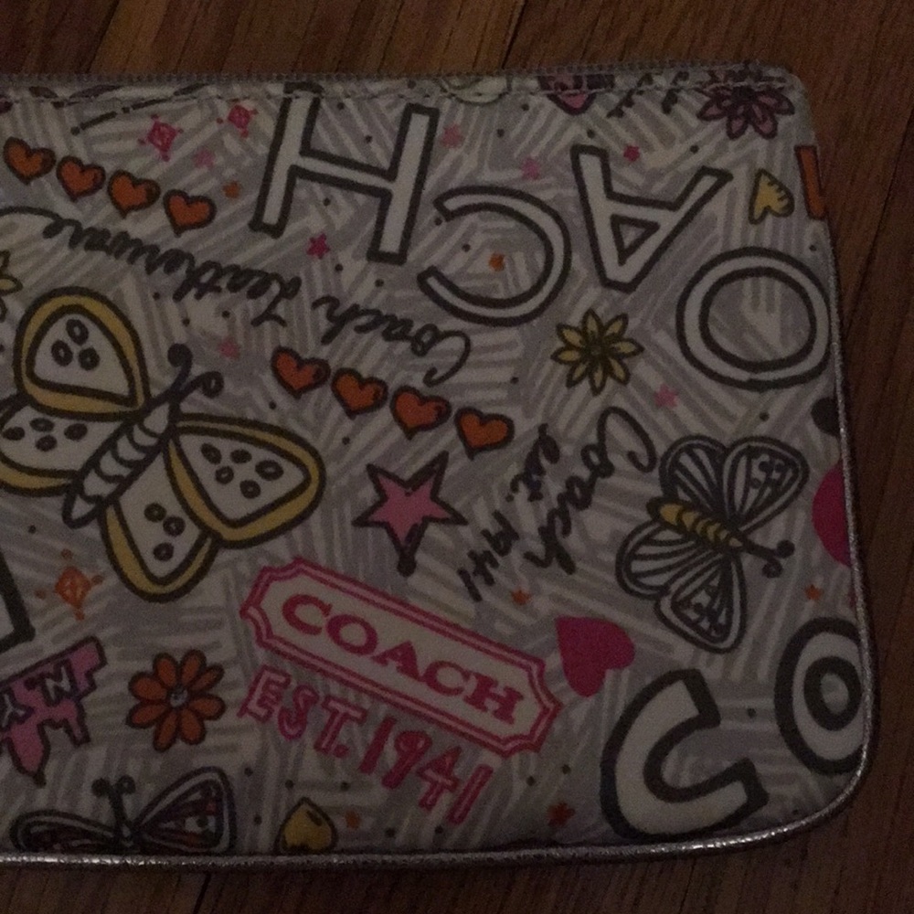 Coach clutch - Picture 2 of 3